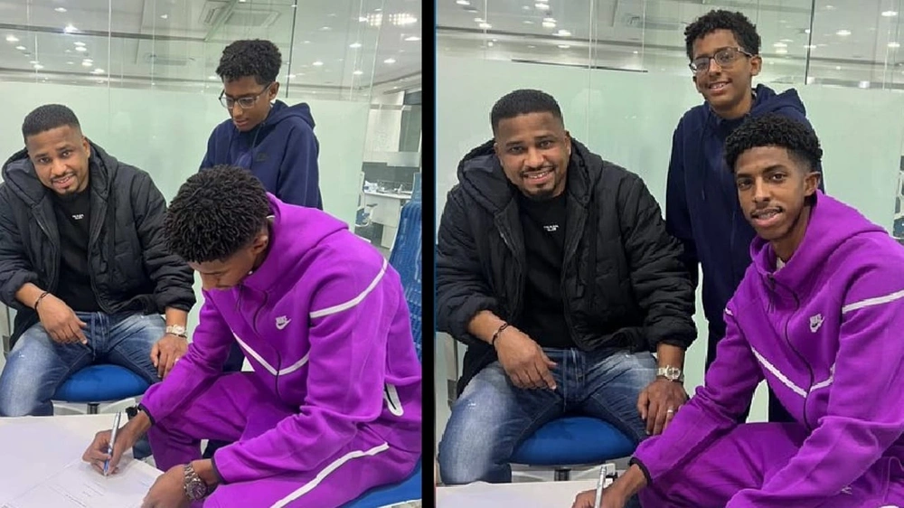 بحضور والده.. علي الشمراني يوقع عقده الاحترافي مع الهلال