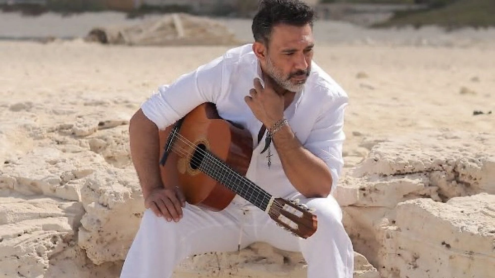 عمرو مصطفى: إصابتي بالسرطان منحة وأعادتني لطفولتي.. فيديو