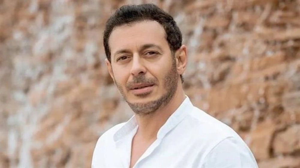 مصطفى شعبان يرزق بمولوده الأول