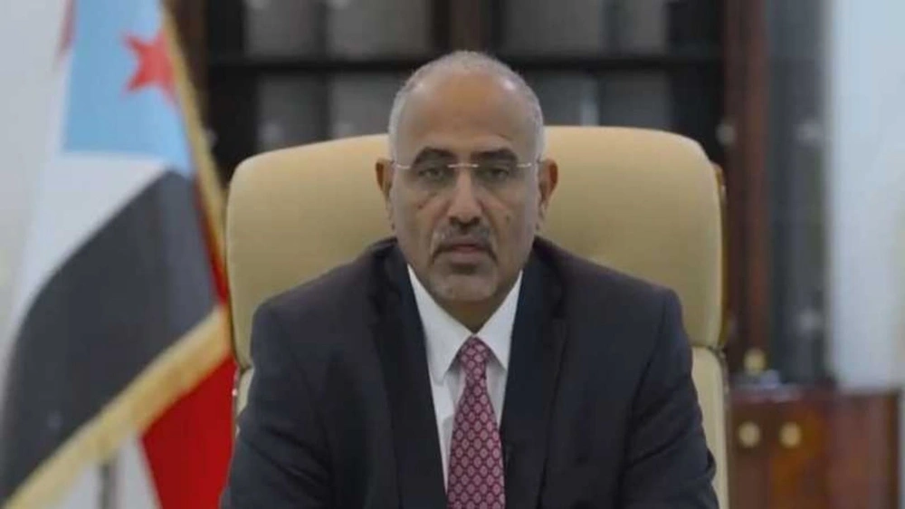 رئيس “الانتقالي” يهرب في وادي صحراء حضرموت