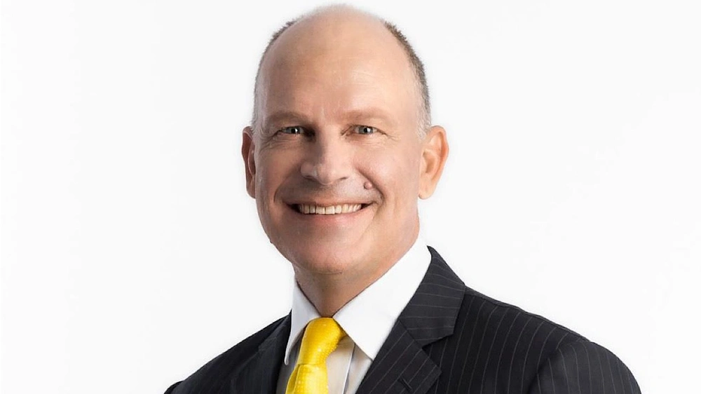 حادث طيران الهند يؤدي إلى إقالة الرئيس التنفيذي كامبل ويلسون  .. صور