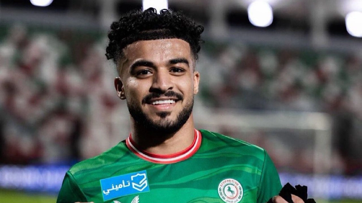 الاتحاد يجري محادثات مع الاتفاق للظفر بفارس الغامدي