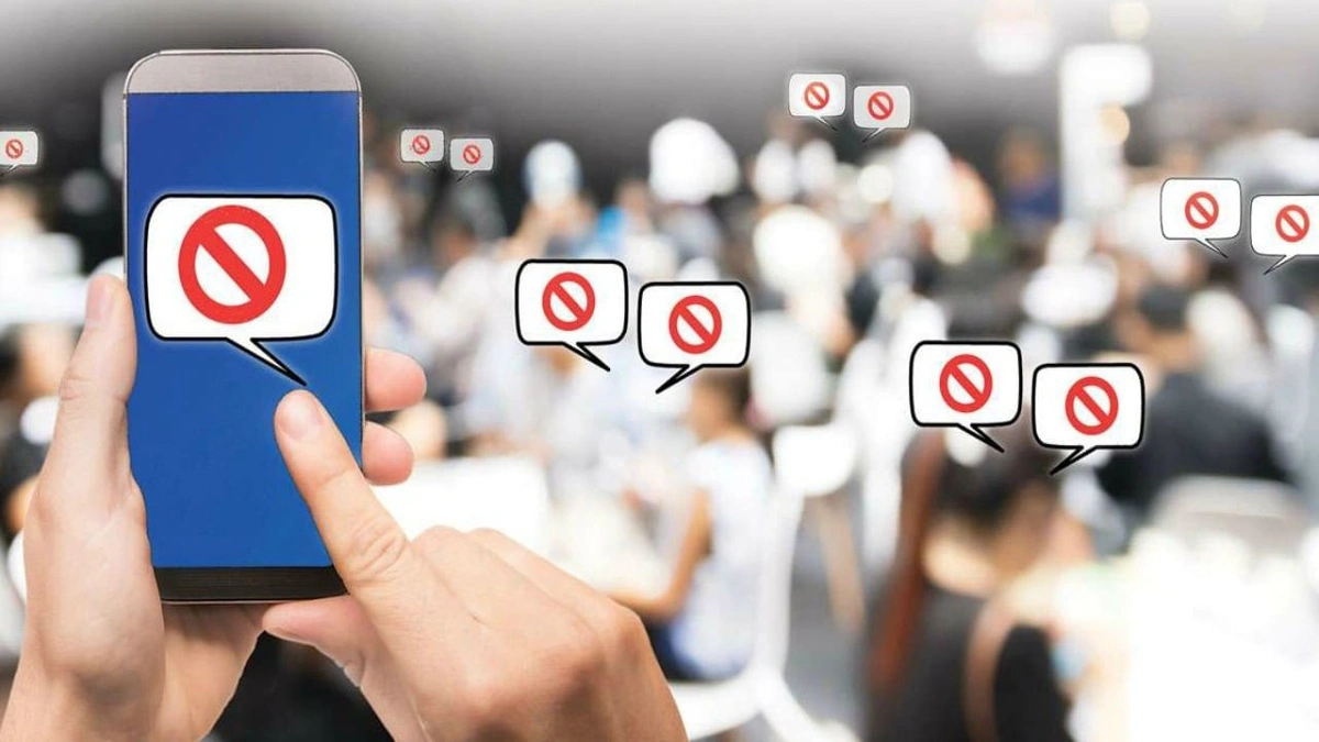 حظر وسائل التواصل الاجتماعي لمن هم دون 15 عاماً في فرنسا