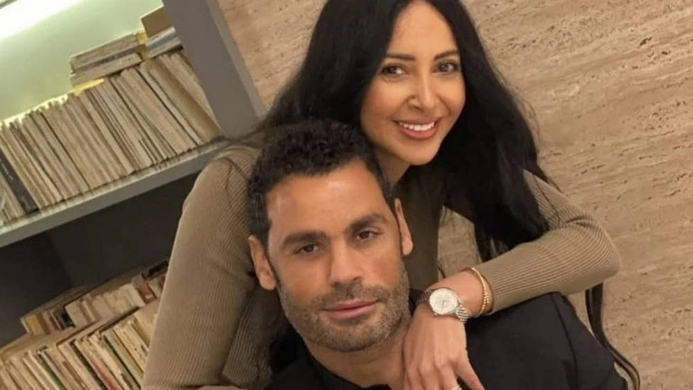 إيمان الزيدي تعلن انفصالها عن محمد عبد المنصف بعد زواج دام 7 سنوات