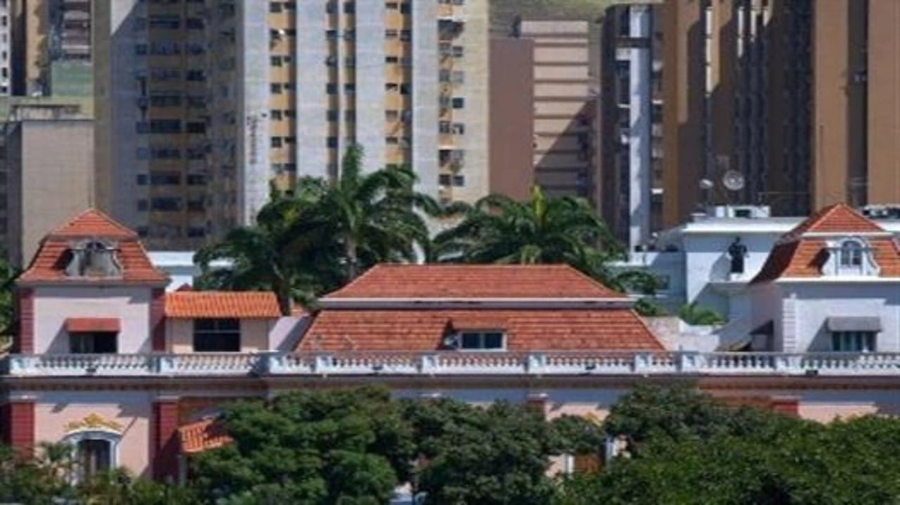 إخلاء مبان حكومية في فنزويلا وسط إطلاق نار في كراكاس.. فيديو