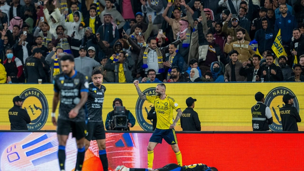 النصر يتخطى التعاون بهدف دون رد