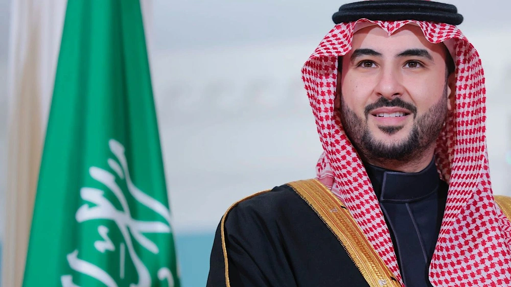 وزير الدفاع: قضية الجنوب تسير على مسار حقيقي وتحظى برعاية المملكة