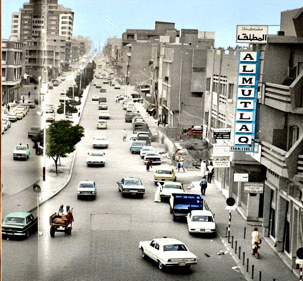 شارع الخزان بالتسعينات الهجرية