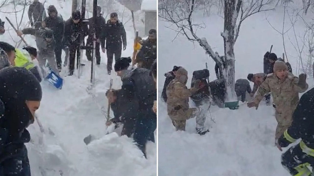 لحظة انتشال أم وطفليها أحياء من تحت الثلوج في تركيا .. فيديو