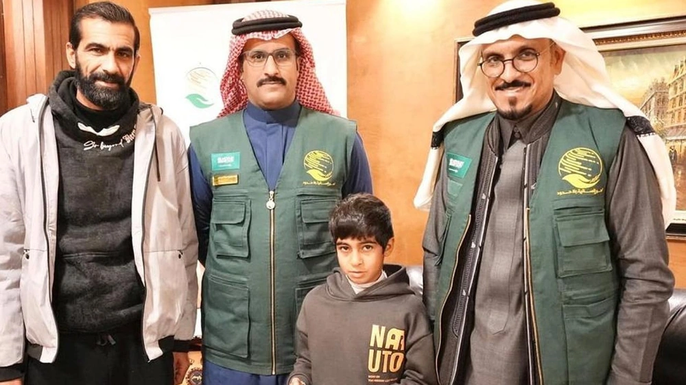 مركز الملك سلمان للإغاثة يتكفل بعلاج طفل فلسطيني مصاب بورم في الأردن
