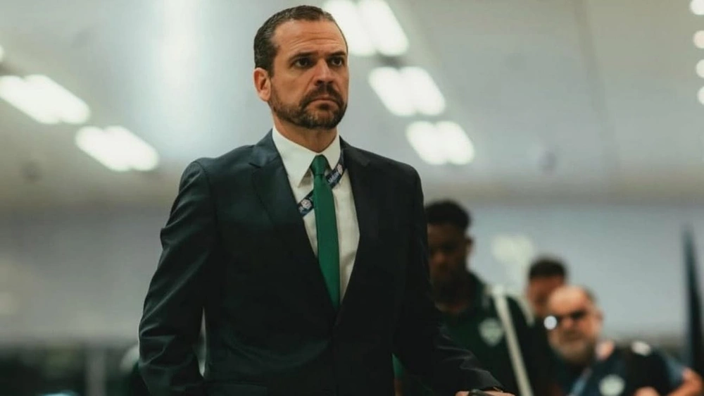 اعتذار علني من روي بيدرو لرونالدو وفيلكس بعد حادثة في الملعب