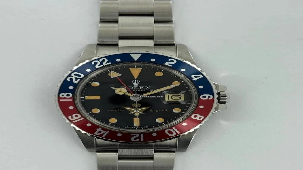 ساعة رولكس نادرة بشعار الخطوط السعودية تُطرح بمزاد ألماني.. صور