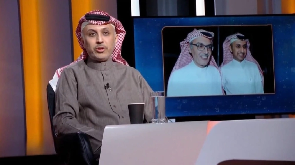 نواف الشلهوب يروي قصة ديوانه الأول وعلاقته بالأمير بدر بن عبدالمحسن.. فيديو