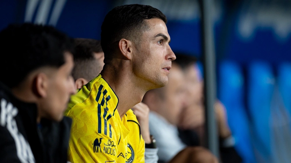 ردة فعل رونالدو بعد هدف الهلال الثالث .. فيديو