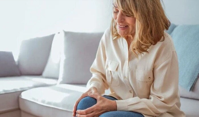 مدربة رياضية: الجلوس لفترة طويلة سبب شيخوخة العضلات