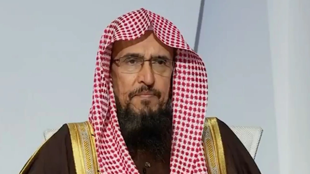 حكم عبارة الله مايضرب بعصا .. فيديو