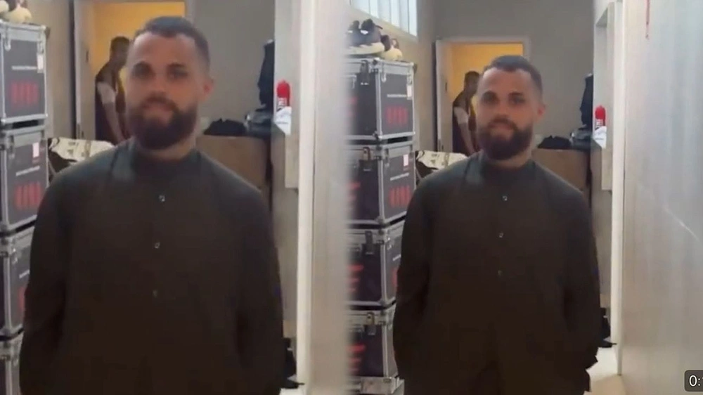 ميشيل بالثوب السعودي داخل مقر فلامينغو .. فيديو