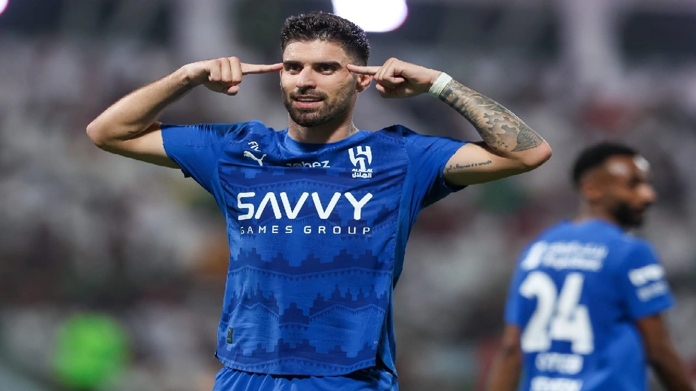 مانشستر يونايتد يستهدف نيفيز
