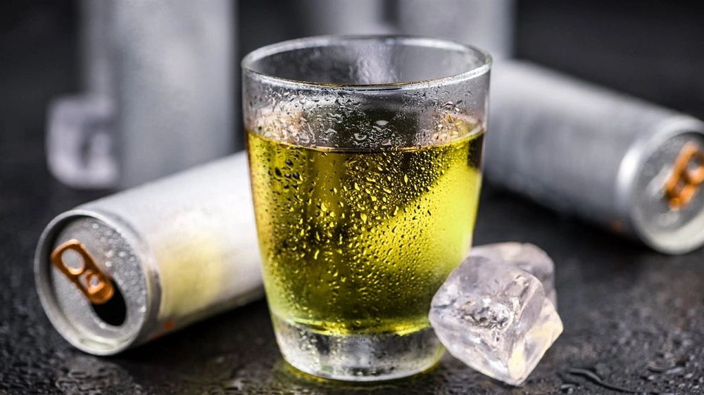 النمر: مشروبات الطاقة تزيد جلطات القلب وقد تسبب الوفاة .. فيديو