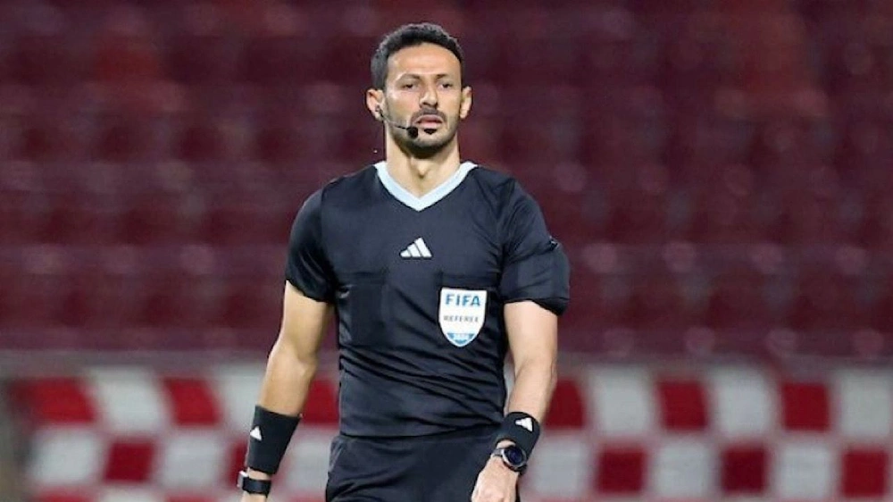 الشمراني يقود مواجهة النصر والتعاون