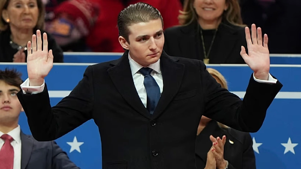 محكمة بريطانية: نجل ترامب اتصل لتبليغ عن اعتداء العام الماضي.. فيديو