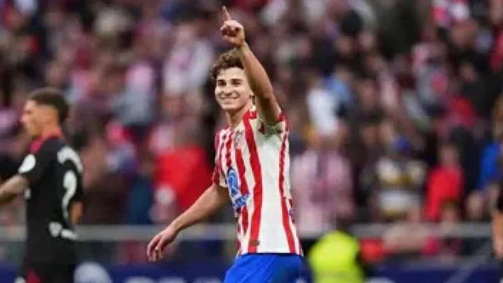 حقيقة انتقال لاعب أتلتيكو مدريد إلى برشلونة