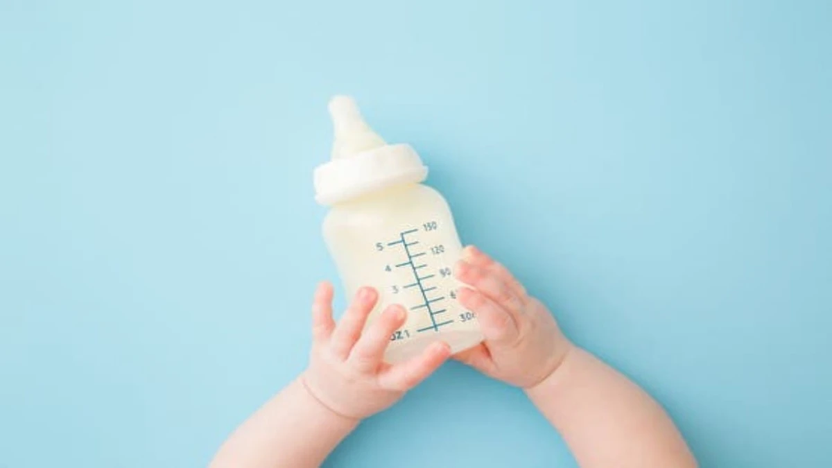 وفاة رضيعين تدفع فرنسا لسحب حليب ملوث بمادة سامة