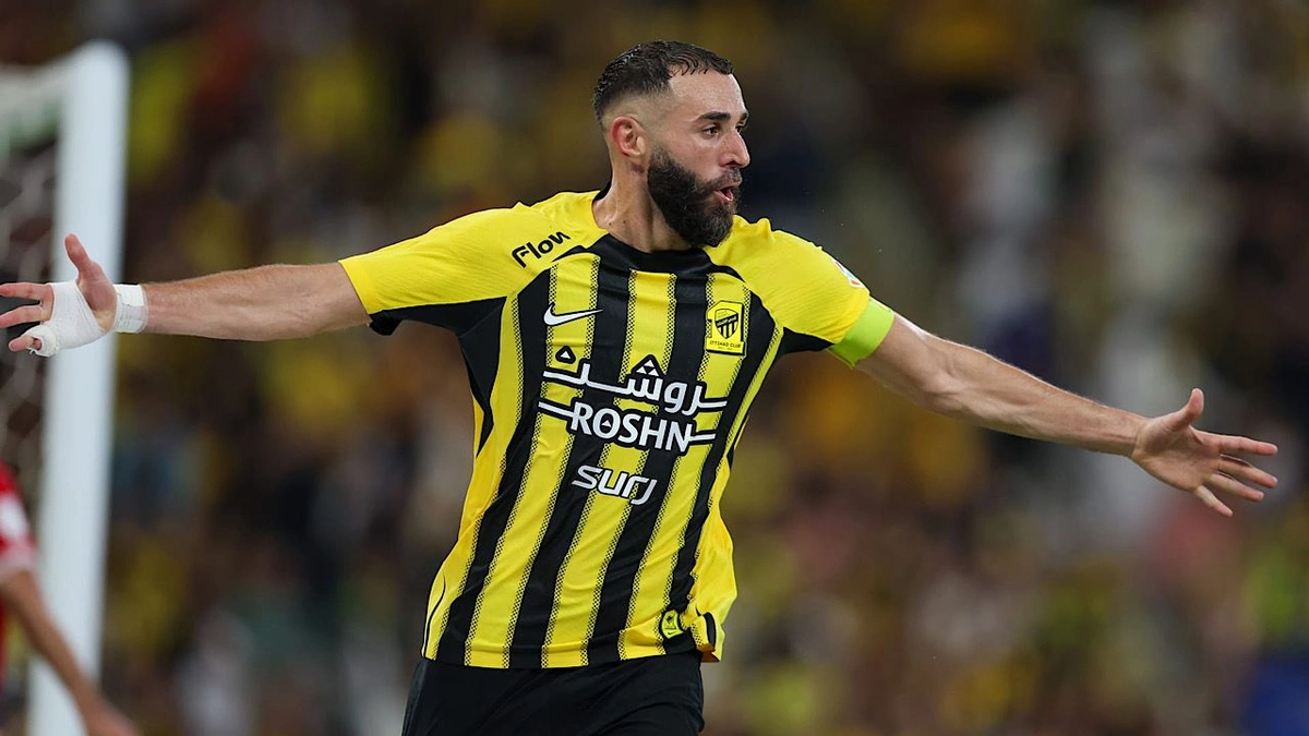 بنزيما‬⁩ يعتزم المشاركة في كأس العالم 2026 ..فيديو