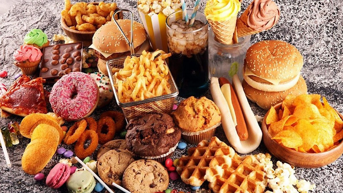 الأطعمة فائقة المعالجة تزيد خطر أمراض القلب بنسبة 40%