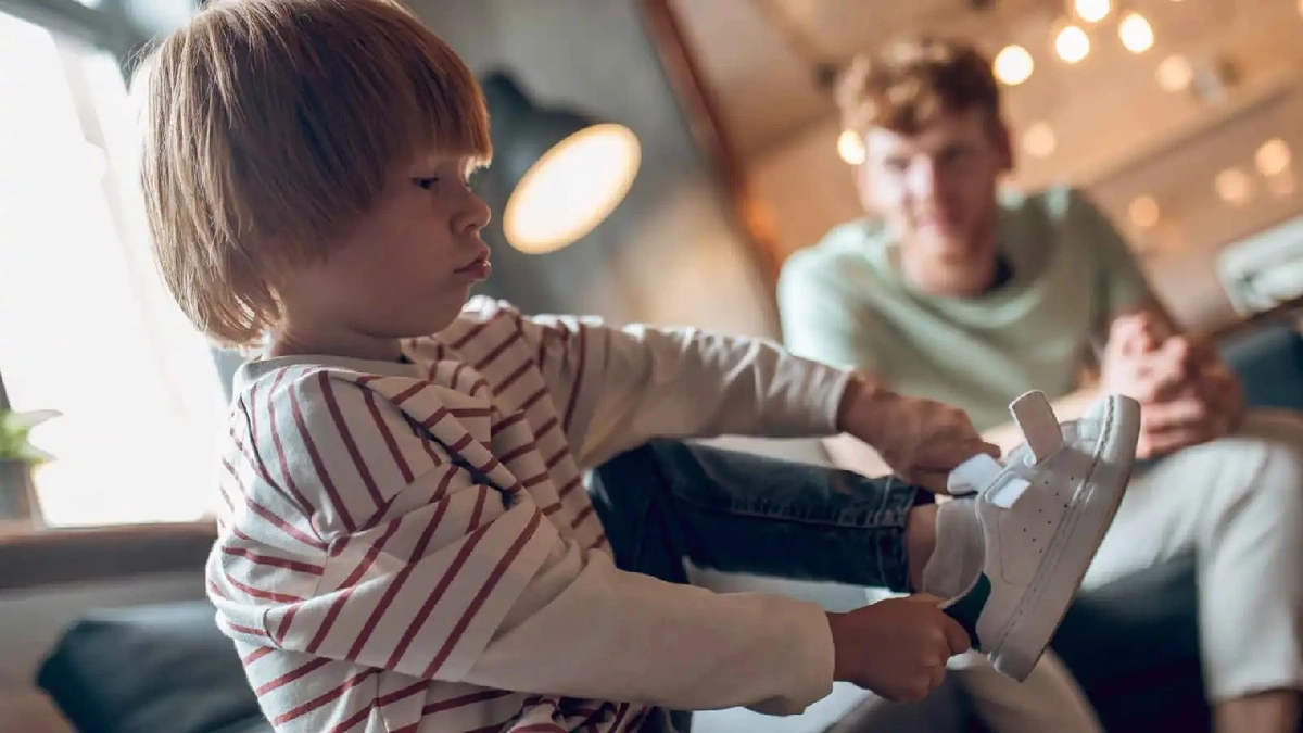 حيل نفسية بسيطة تجعل طفلك يستجيب دون عناد