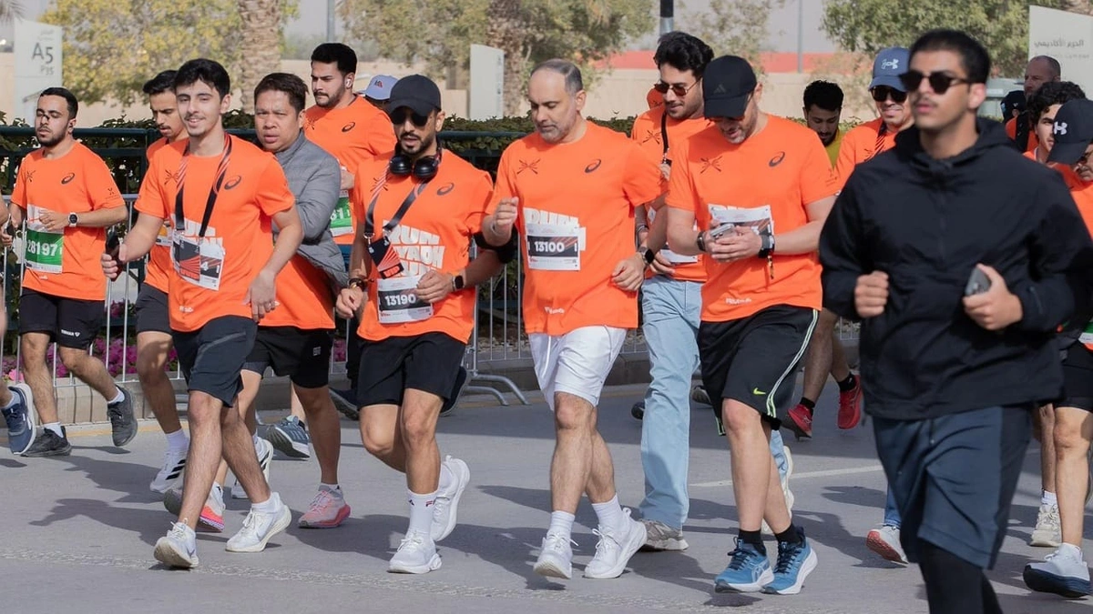 وزير الصحة يشارك في النسخة الخامسة من ماراثون الرياض  .. صور