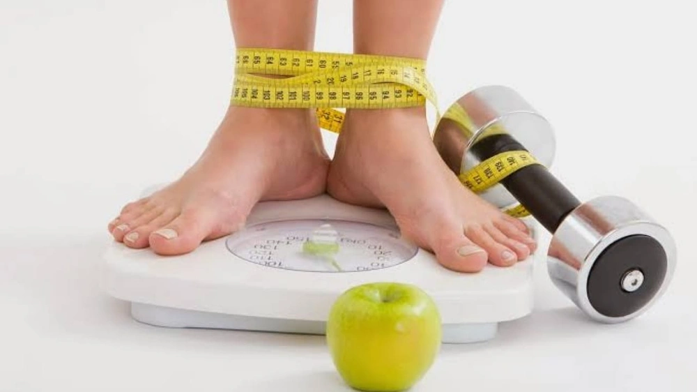 تفسير أسباب زيادة وزن النساء في الأربعينيات رغم نمط الحياة الصحي