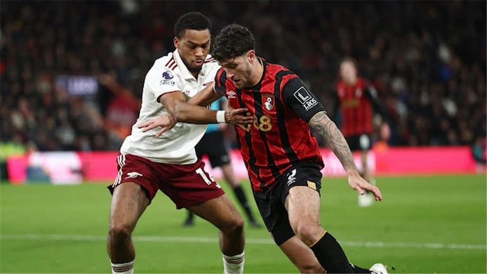 أرسنال يقلب الطاولة على بورنموث بثلاثية مثيرة