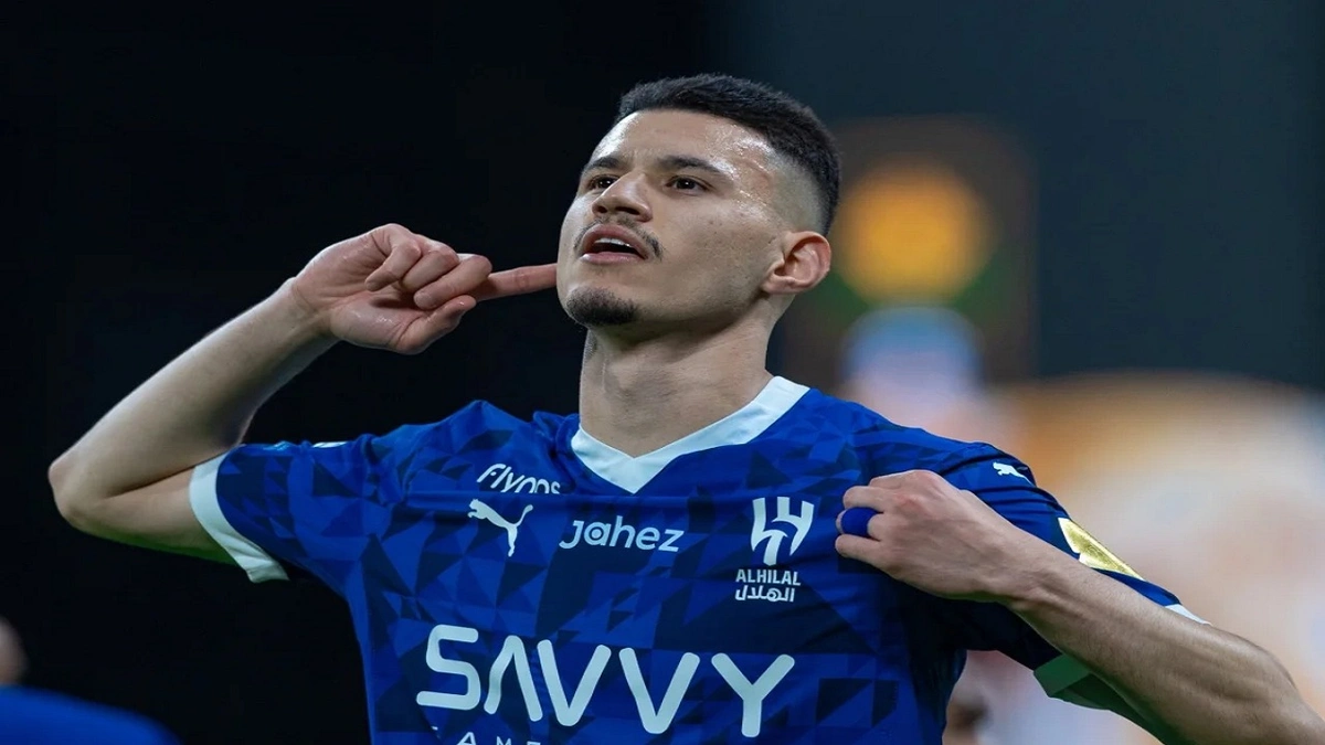 الهلال يتحرك لتقديم شكوى ضد النصر بشأن الحمدان