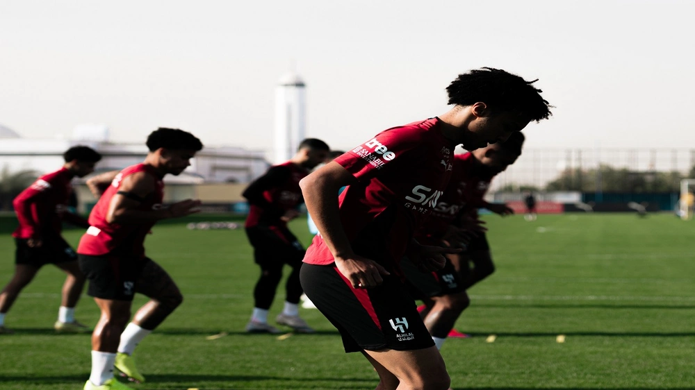 الهلال يختتم تحضيراته استعدادا لمواجهة الشباب.. صور