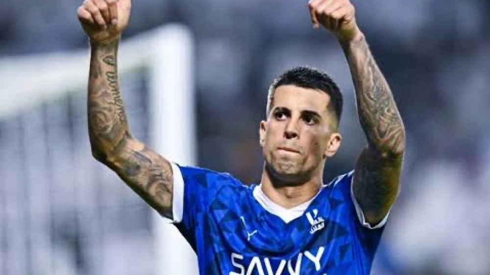 كانسيلو يطالب برد سريع من برشلونة