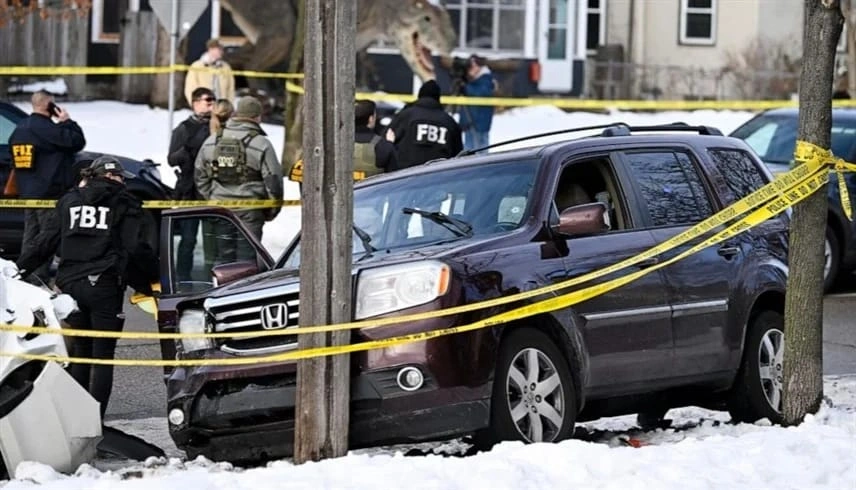 ترامب يعلق على مقتل سيدة برصاص ضابط في سيارتها .. فيديو