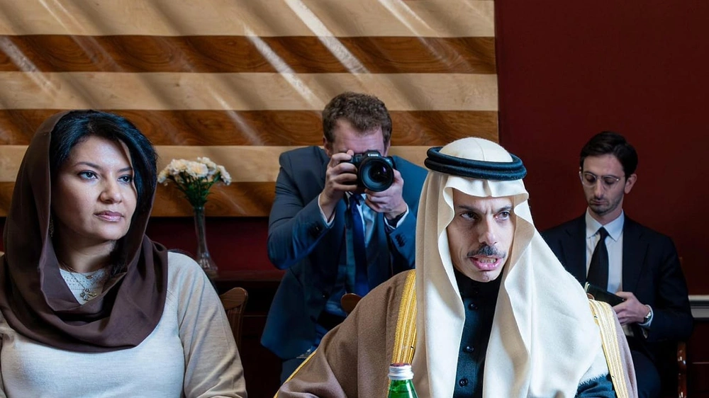 وزير الخارجية يلتقي رئيس لجنة الشؤون الخارجية في مجلس النواب الأمريكي .. صور