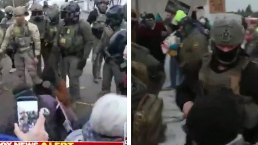 اشتباكات بين الشرطة ومحتجين عقب إطلاق نار لعناصر الهجرة الأمريكية .. فيديو