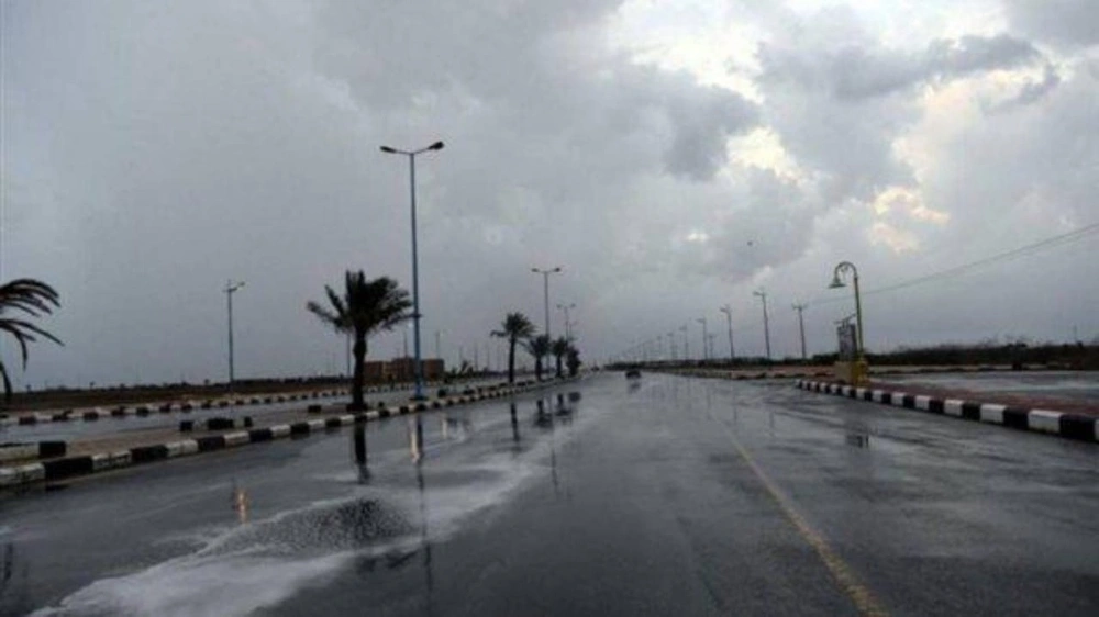 تقلبات جوية وأمطار متوسطة إلى غزيرة على الحدود الشمالية