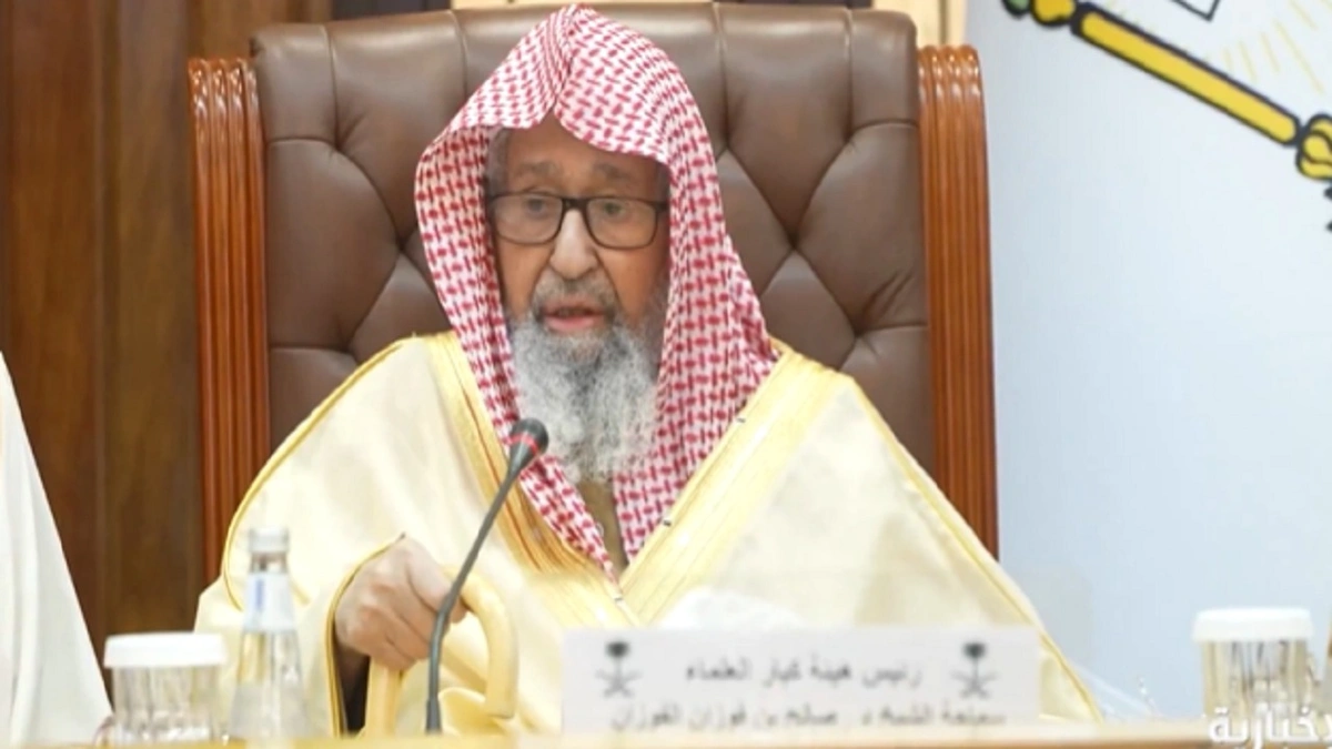 مفتي عام المملكة : دولتنا شامخة وقوية بالله وسواعد أبنائها .. فيديو