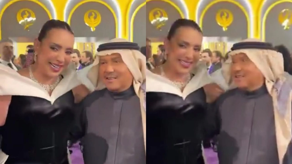 محمد عبده يطلب التقاط صورة مع شكران مرتجى في لقطة مرحة .. فيديو