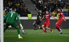 الاتحاد ينجو من الخسارة ويتعادل مع ضمك