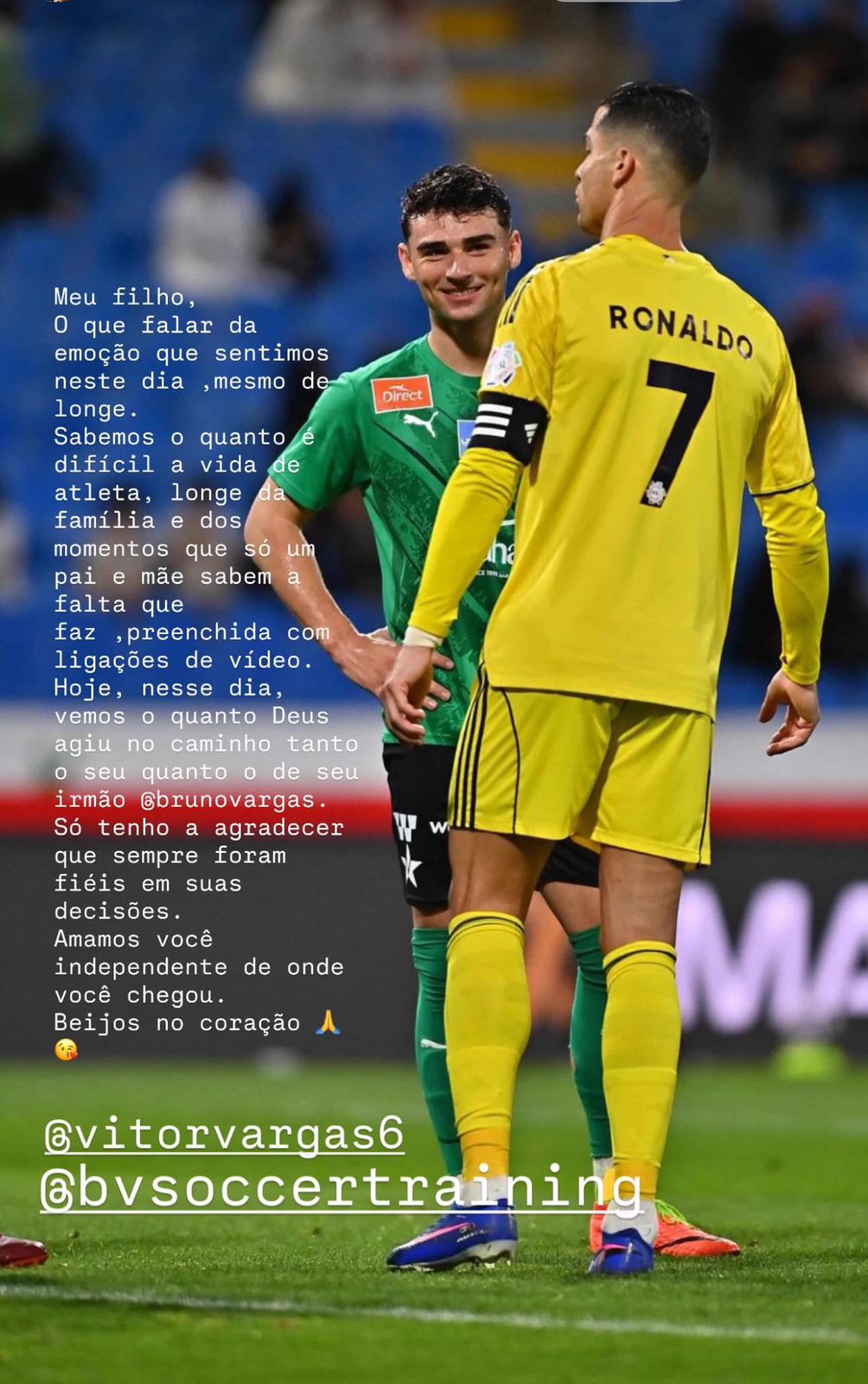 والدة فيتور فارغاس توجه رسالة حب وفخر لابنها لاعب النجمة