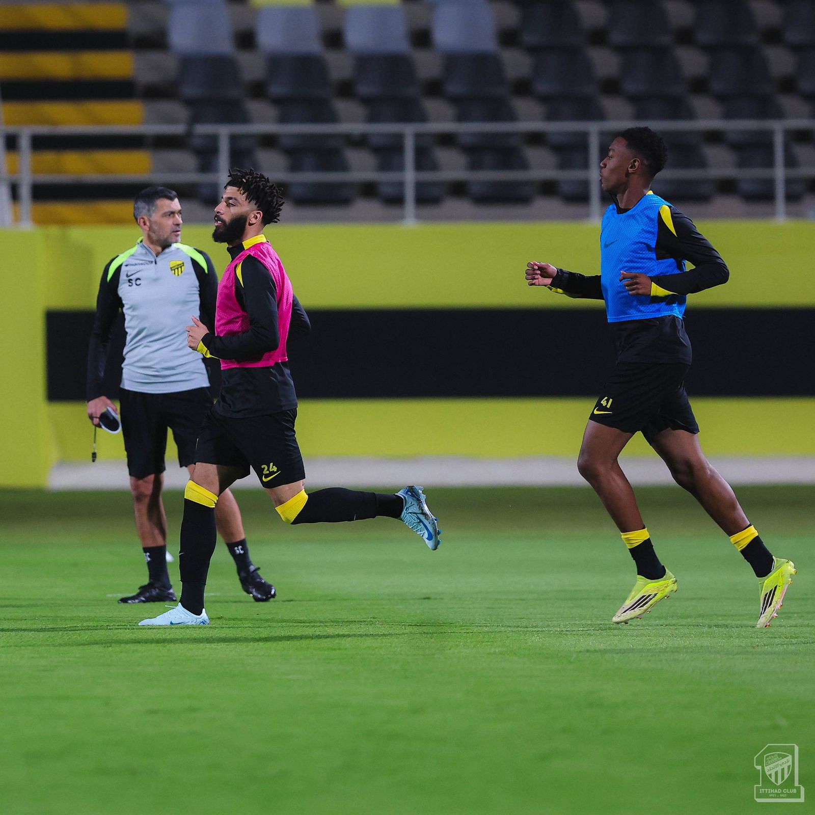 العبود يعود لتدريبات الاتحاد الجماعية قبل مواجهة الخليج