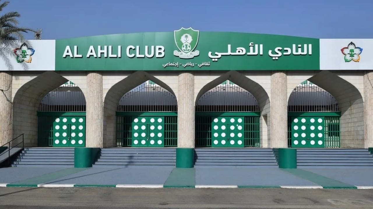 الكشف عن سبب انقطاع الكهرباء المفاجئ في مقر الأهلي..فيديو