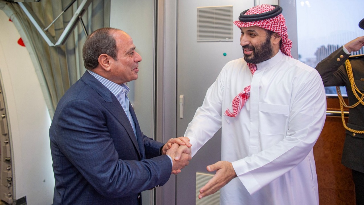 ولي العهد يستقبل فخامة الرئيس السيسي في جدة.. صور