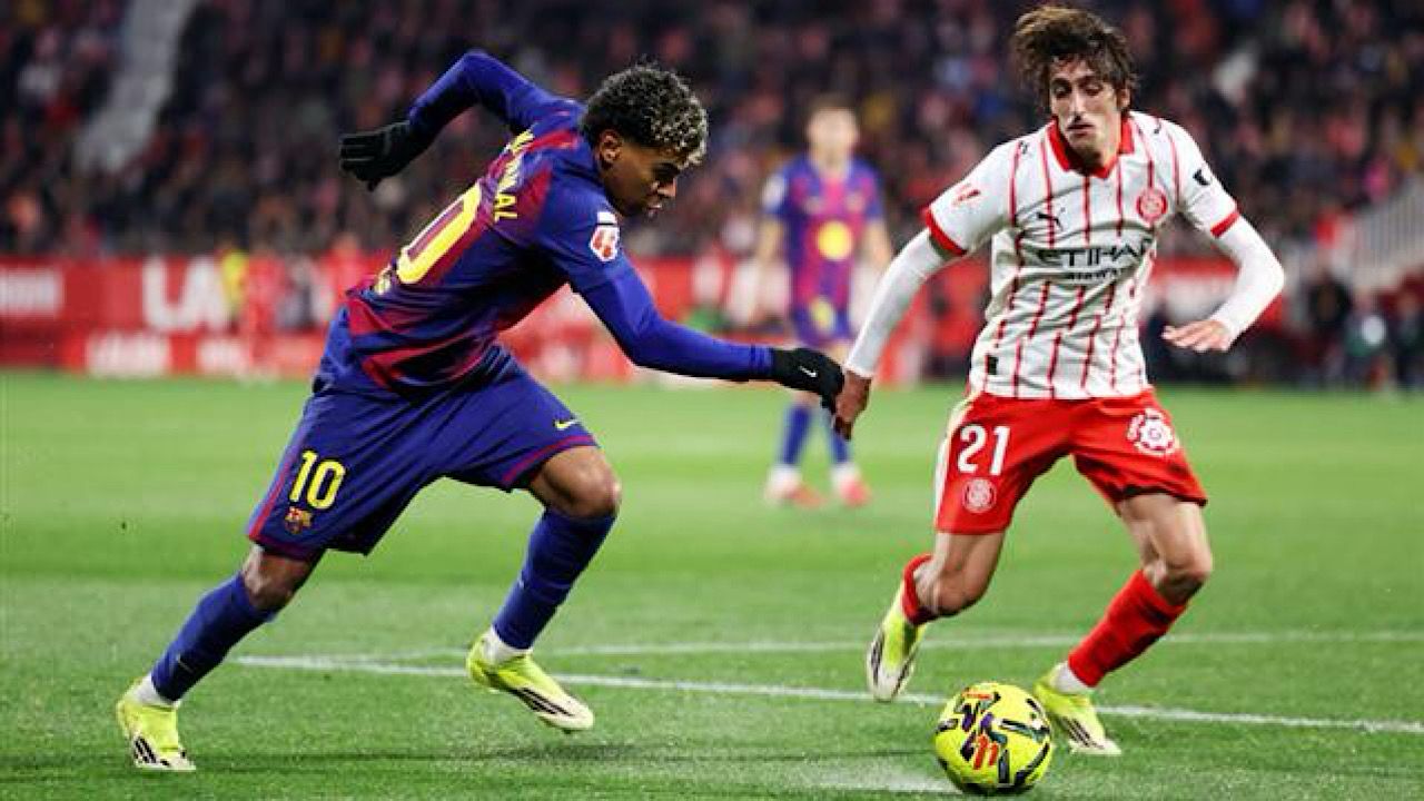 اعتراف إيتشيفيري يشعل الجدل بعد فوز جيرونا على برشلونة .. فيديو