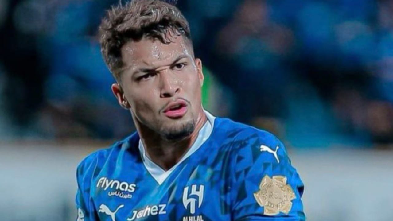 غموض يحيط بمستقبل ليوناردو مع الهلال وسط ابتعاده عن التدريبات الجماعية