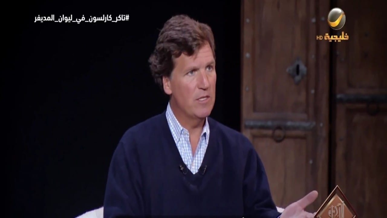 إعلامي أمريكي: “كوفيد” كان كذبةً استخدمت لإيذاء الناس.. فيديو